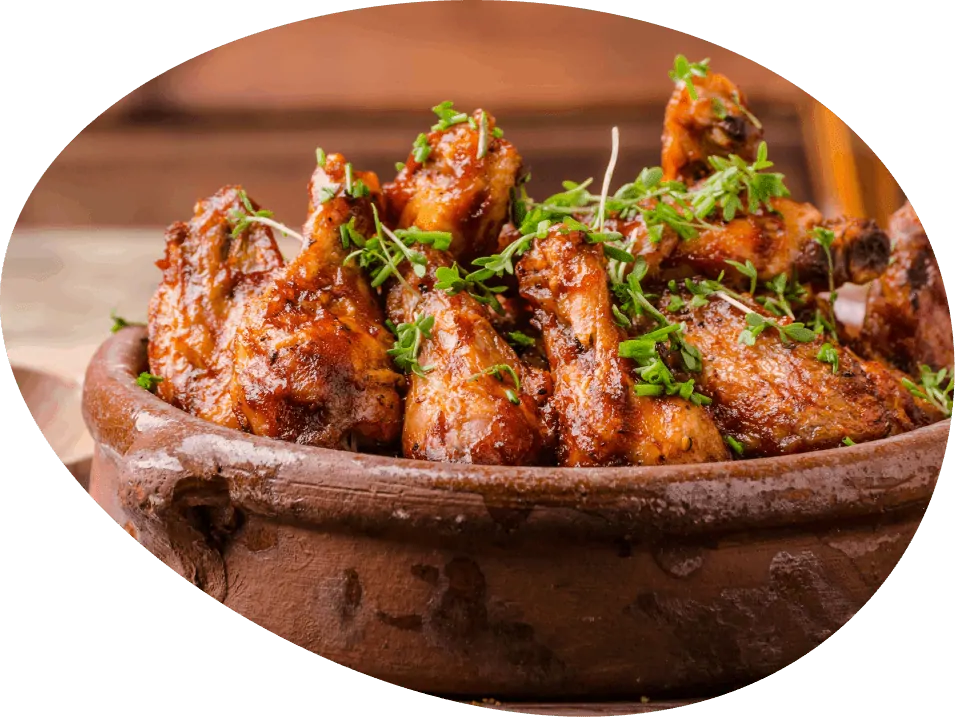 Fotka - kuřecí křídélka v omáčce Sriracha