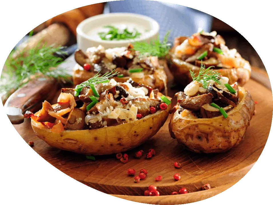 Foto -  Pečené brambory plněné mletým masem a hříbky 